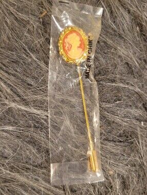Gold Tone Cameo Stick Pin - Pink Cameo Accent
